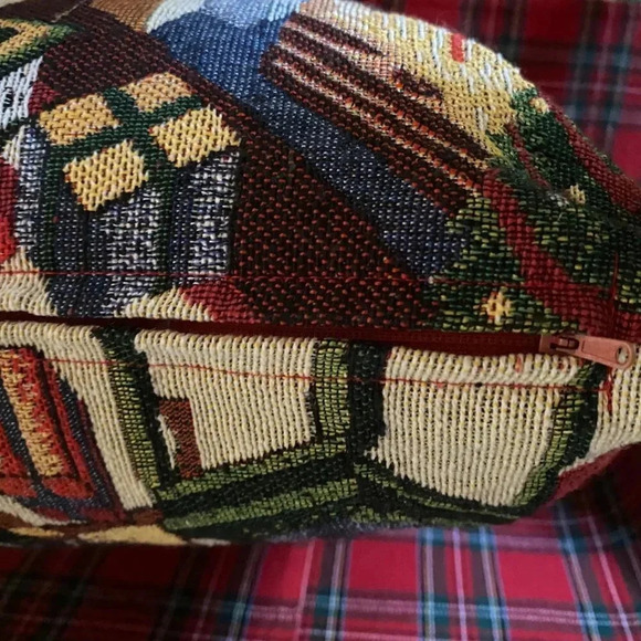 Vintage Santa Claus Christmas Tapestry Pillow 18x18 Inch Feather Fill Festive - Picture 16 of 16